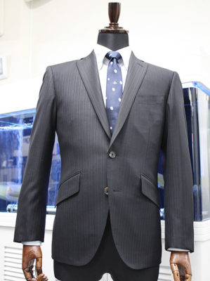 シングルスーツ