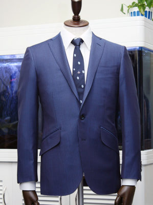 シングルスーツ